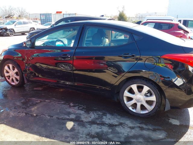 Photo 5 VIN: 5NPDH4AE8DH248839 - HYUNDAI ELANTRA 