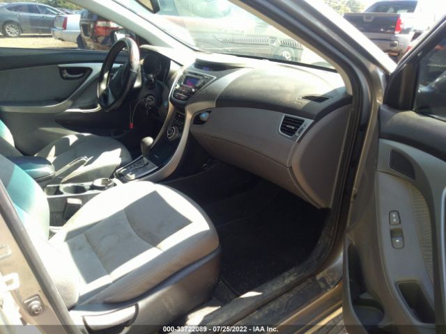 Photo 4 VIN: 5NPDH4AE8DH250963 - HYUNDAI ELANTRA 