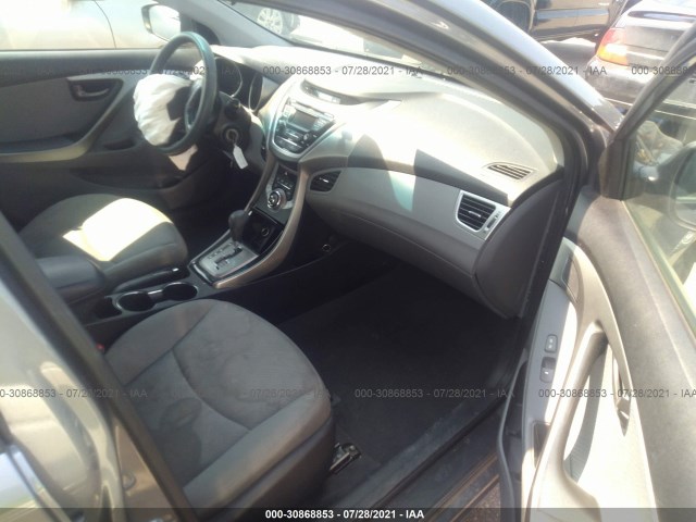 Photo 4 VIN: 5NPDH4AE8DH261820 - HYUNDAI ELANTRA 