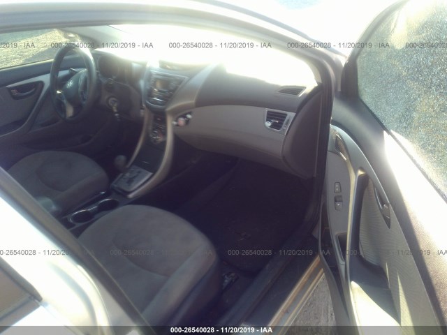 Photo 4 VIN: 5NPDH4AE8DH262661 - HYUNDAI ELANTRA 