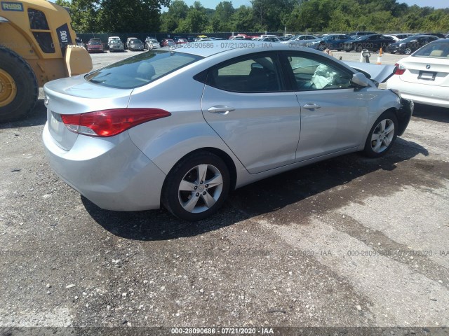 Photo 3 VIN: 5NPDH4AE8DH265754 - HYUNDAI ELANTRA 