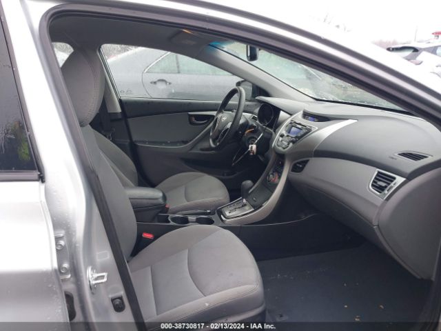 Photo 4 VIN: 5NPDH4AE8DH271036 - HYUNDAI ELANTRA 