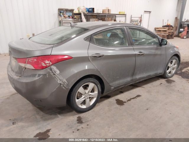 Photo 3 VIN: 5NPDH4AE8DH271103 - HYUNDAI ELANTRA 