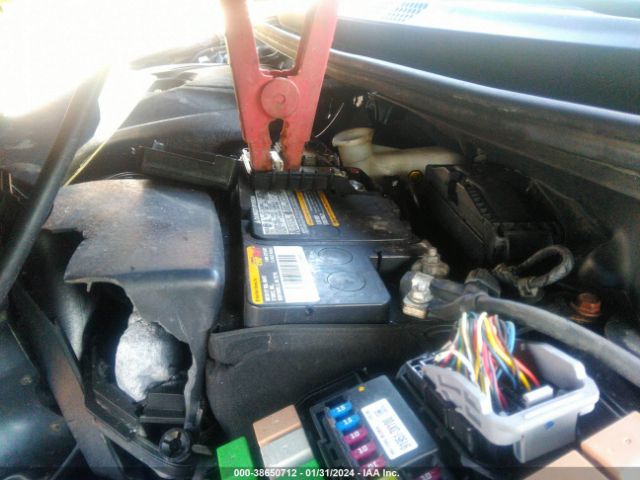 Photo 9 VIN: 5NPDH4AE8DH299774 - HYUNDAI ELANTRA 