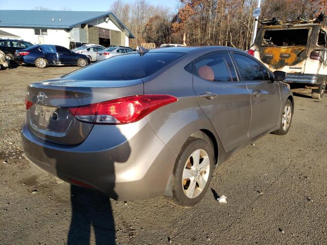 Photo 3 VIN: 5NPDH4AE8DH303404 - HYUNDAI ELANTRA GL 