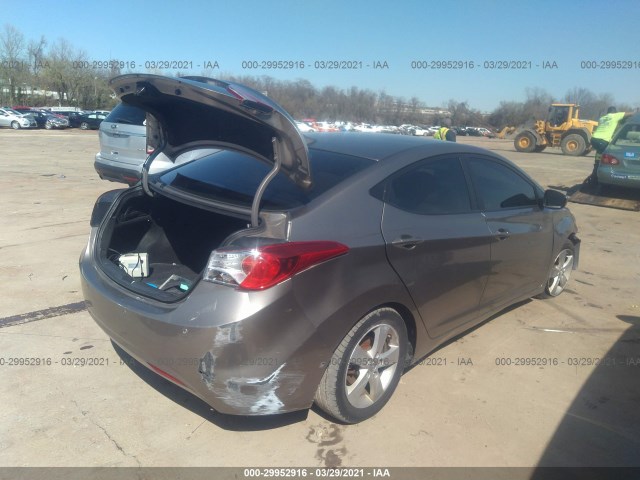 Photo 3 VIN: 5NPDH4AE8DH305136 - HYUNDAI ELANTRA 