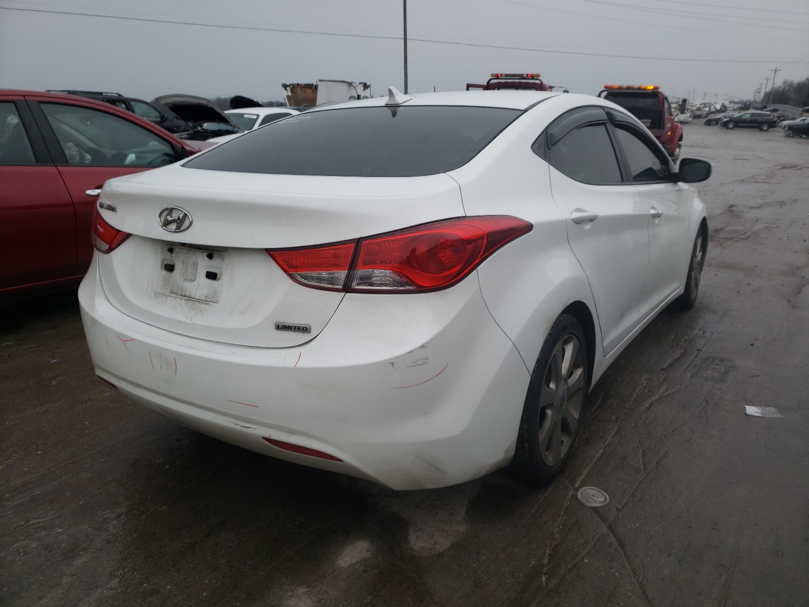 Photo 3 VIN: 5NPDH4AE8DH317612 - HYUNDAI ELANTRA GL 