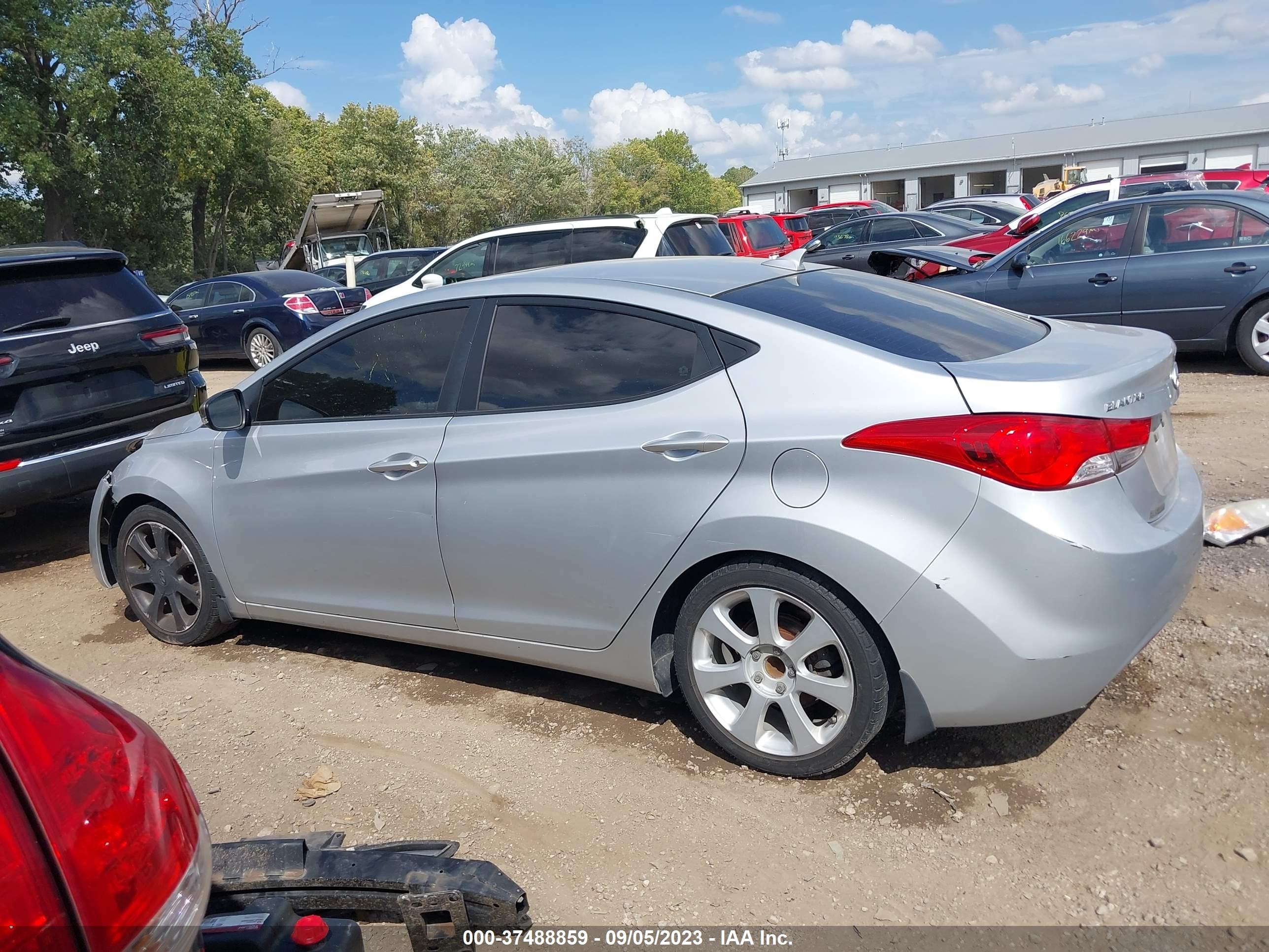 Photo 14 VIN: 5NPDH4AE8DH331431 - HYUNDAI ELANTRA 