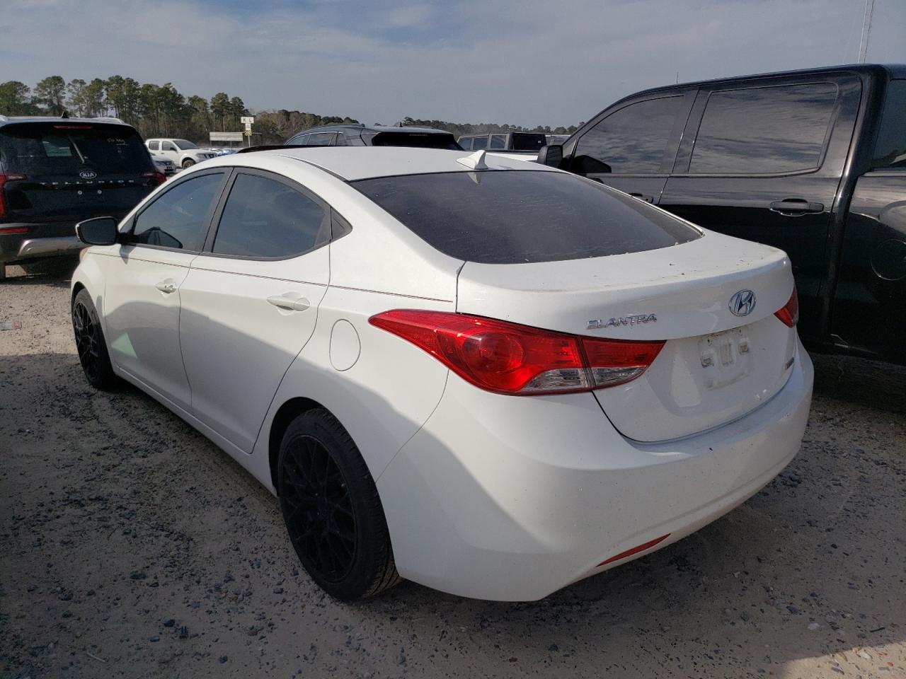 Photo 1 VIN: 5NPDH4AE8DH334829 - HYUNDAI ELANTRA 