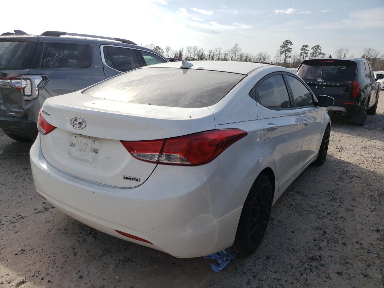 Photo 2 VIN: 5NPDH4AE8DH334829 - HYUNDAI ELANTRA 