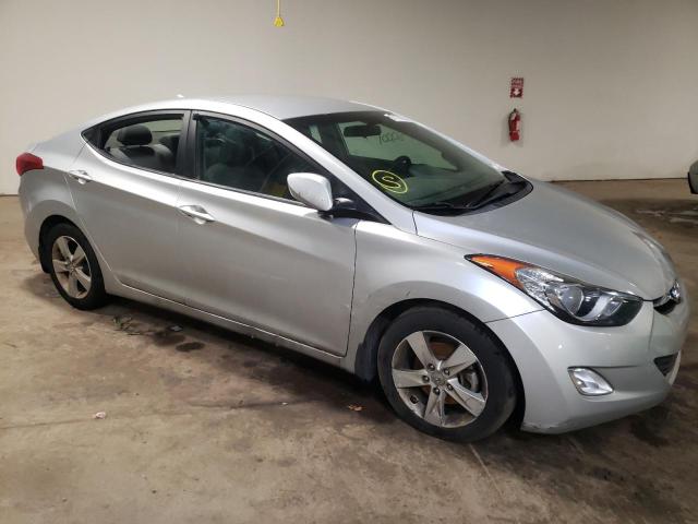 Photo 3 VIN: 5NPDH4AE8DH334877 - HYUNDAI ELANTRA GL 