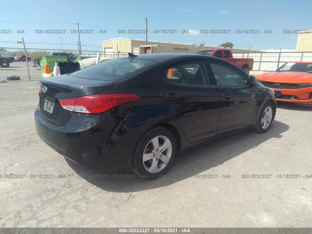 Photo 3 VIN: 5NPDH4AE8DH338010 - HYUNDAI ELANTRA 