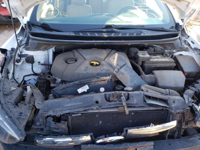 Photo 6 VIN: 5NPDH4AE8DH341683 - HYUNDAI ELANTRA 