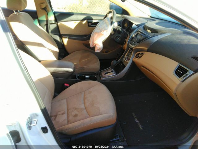 Photo 4 VIN: 5NPDH4AE8DH348665 - HYUNDAI ELANTRA 