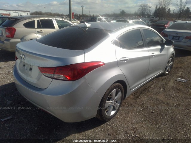 Photo 3 VIN: 5NPDH4AE8DH355163 - HYUNDAI ELANTRA 