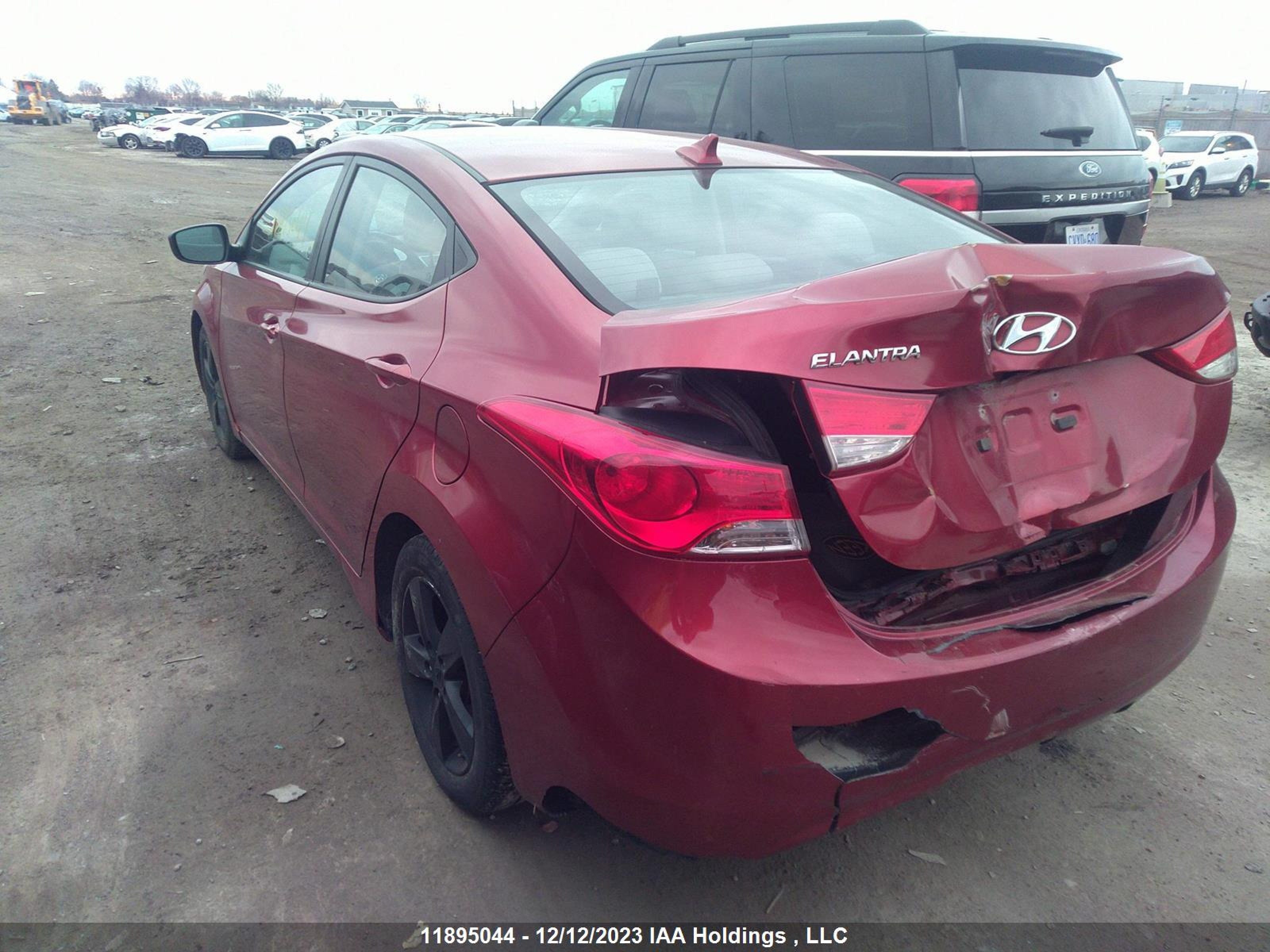 Photo 2 VIN: 5NPDH4AE8DH368057 - HYUNDAI ELANTRA 