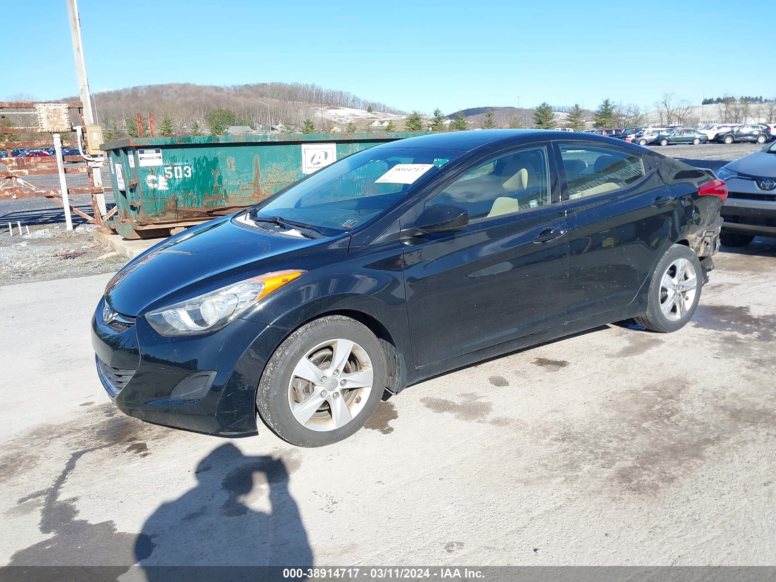 Photo 1 VIN: 5NPDH4AE8DH373890 - HYUNDAI ELANTRA 