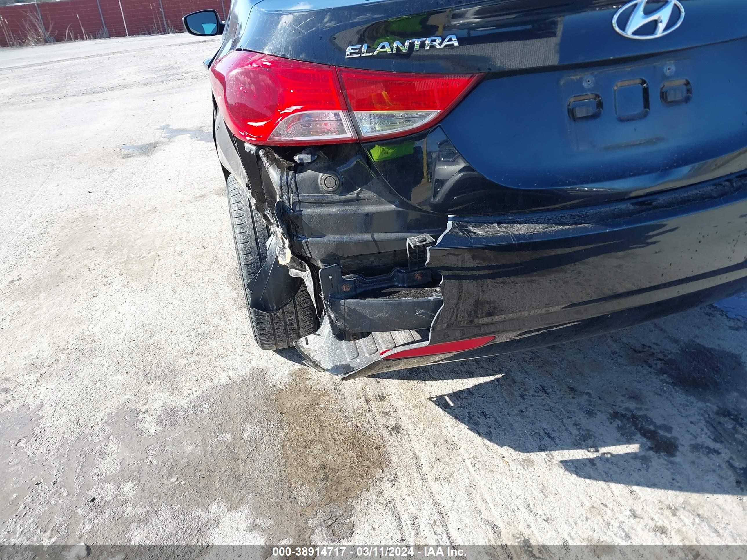 Photo 14 VIN: 5NPDH4AE8DH373890 - HYUNDAI ELANTRA 