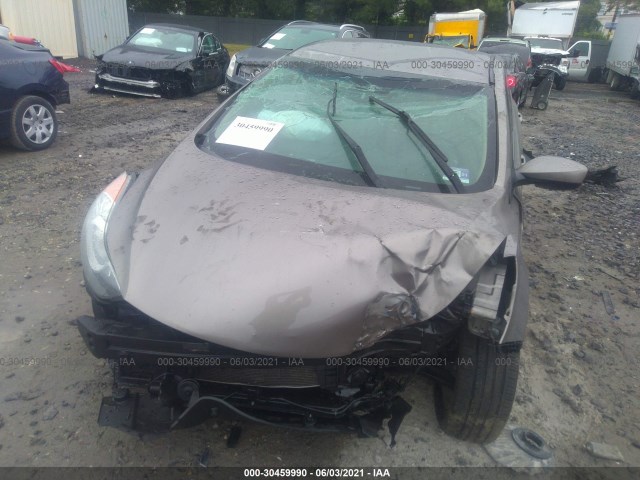 Photo 5 VIN: 5NPDH4AE8DH389362 - HYUNDAI ELANTRA 