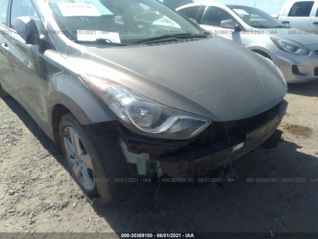 Photo 5 VIN: 5NPDH4AE8DH391225 - HYUNDAI ELANTRA 