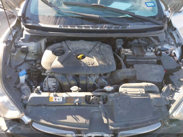 Photo 9 VIN: 5NPDH4AE8DH396117 - HYUNDAI ELANTRA 