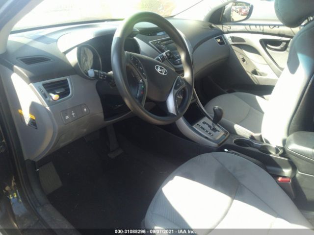 Photo 4 VIN: 5NPDH4AE8DH398112 - HYUNDAI ELANTRA 