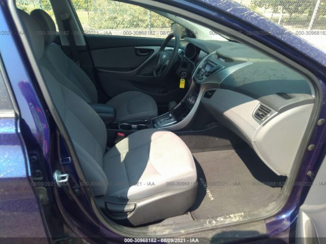 Photo 4 VIN: 5NPDH4AE8DH402207 - HYUNDAI ELANTRA 