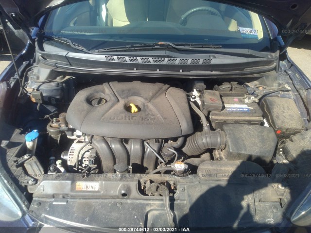 Photo 9 VIN: 5NPDH4AE8DH403373 - HYUNDAI ELANTRA 