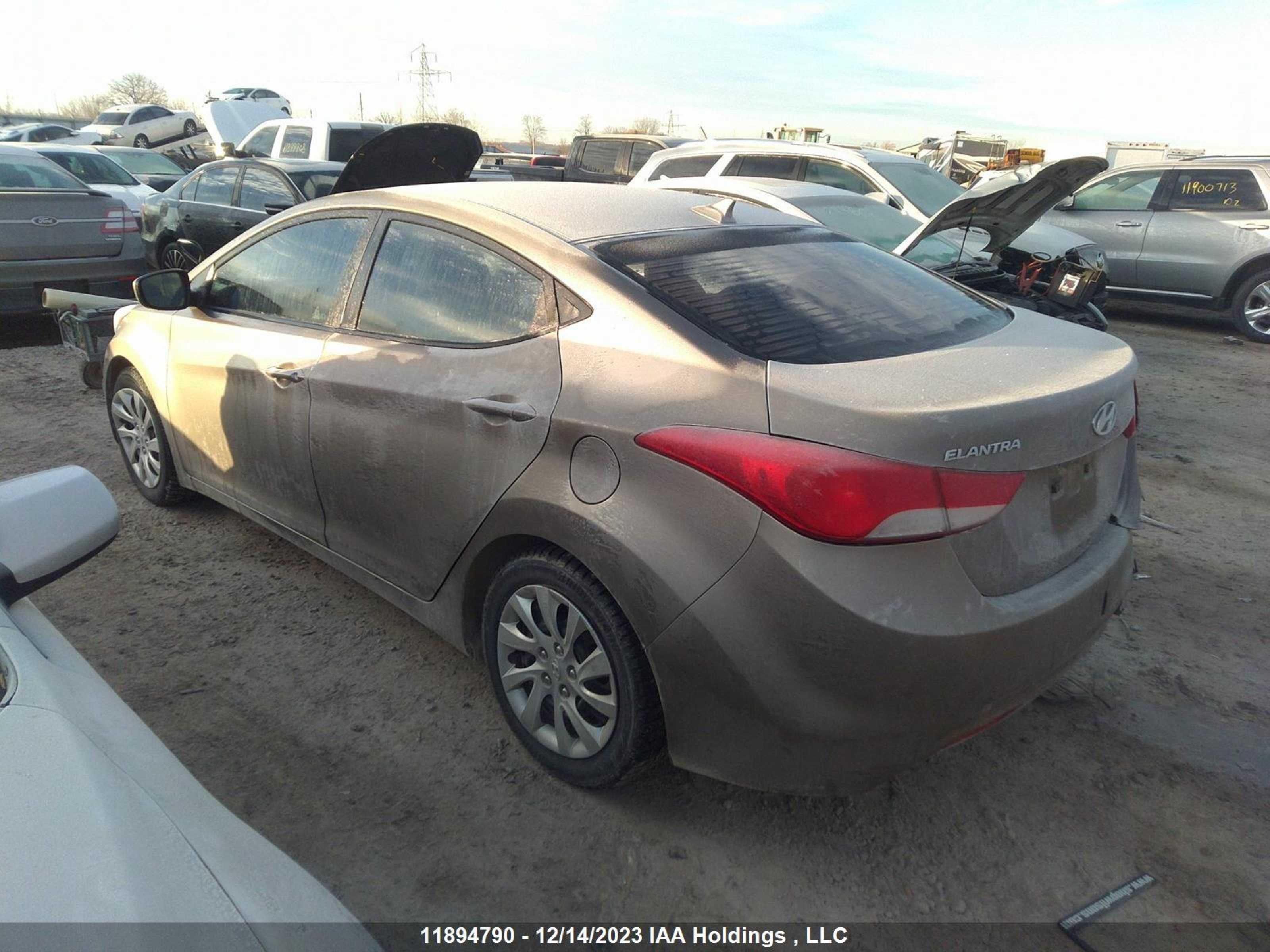 Photo 2 VIN: 5NPDH4AE8DH408282 - HYUNDAI ELANTRA 