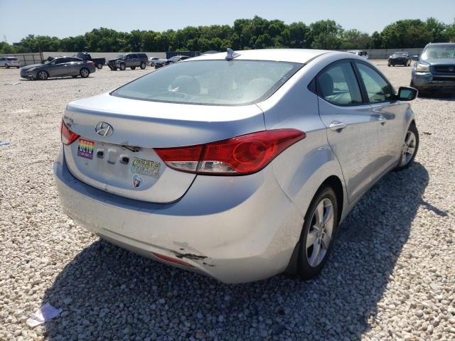 Photo 3 VIN: 5NPDH4AE8DH417449 - HYUNDAI ELANTRA GL 