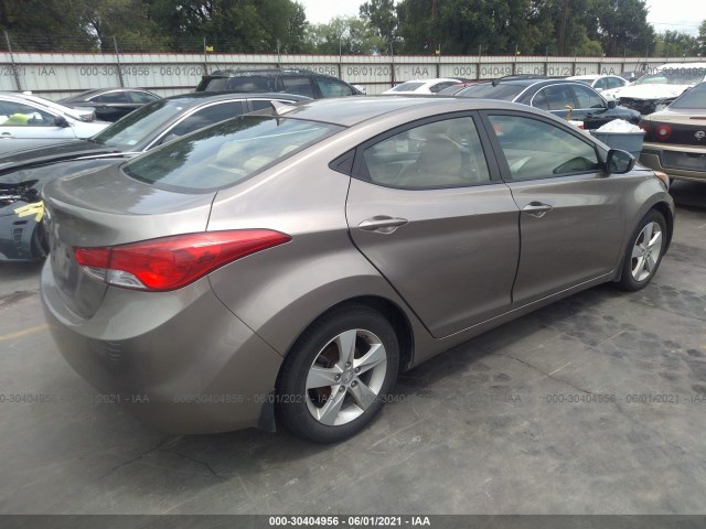 Photo 3 VIN: 5NPDH4AE8DH423901 - HYUNDAI ELANTRA 