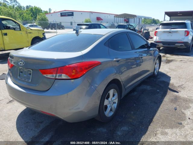 Photo 3 VIN: 5NPDH4AE8DH436177 - HYUNDAI ELANTRA 