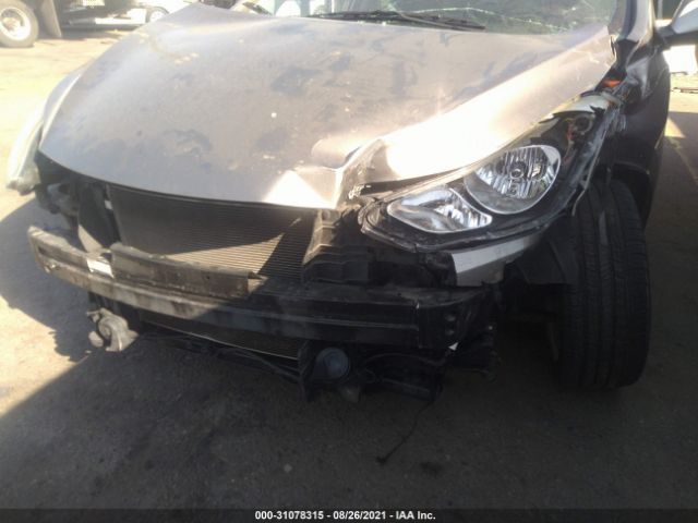 Photo 5 VIN: 5NPDH4AE8DH446661 - HYUNDAI ELANTRA 