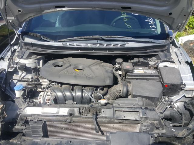 Photo 6 VIN: 5NPDH4AE8EH457774 - HYUNDAI ELANTRA SE 