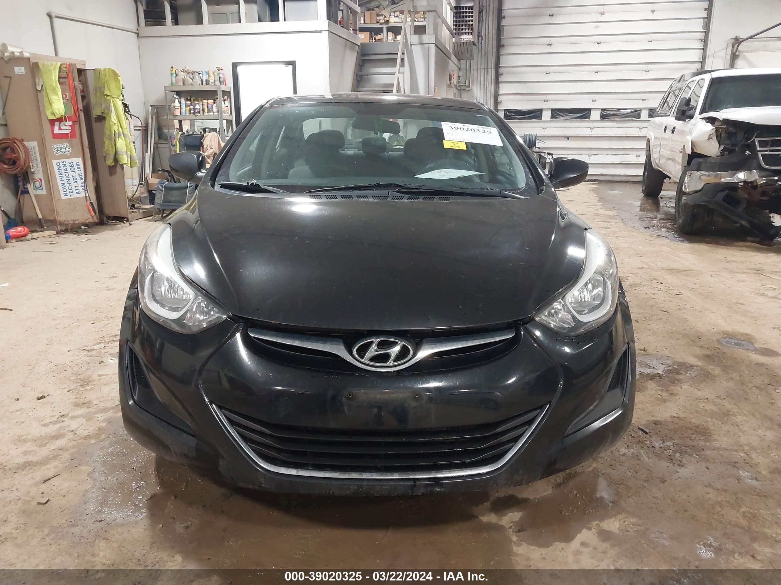 Photo 11 VIN: 5NPDH4AE8EH488104 - HYUNDAI ELANTRA 