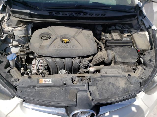 Photo 6 VIN: 5NPDH4AE8EH513681 - HYUNDAI ELANTRA SE 