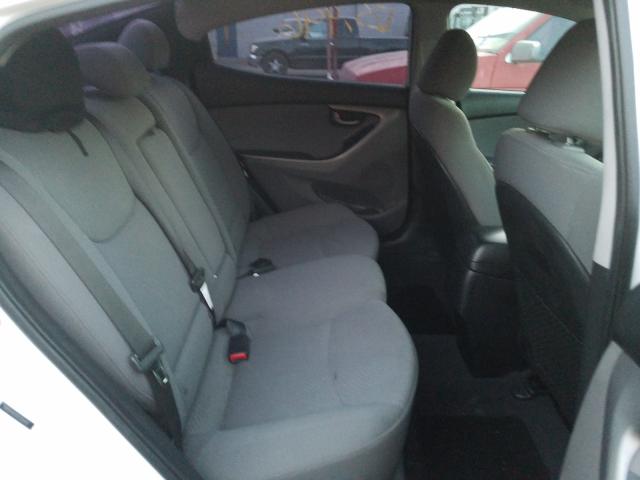 Photo 5 VIN: 5NPDH4AE8EH516161 - HYUNDAI ELANTRA SE 