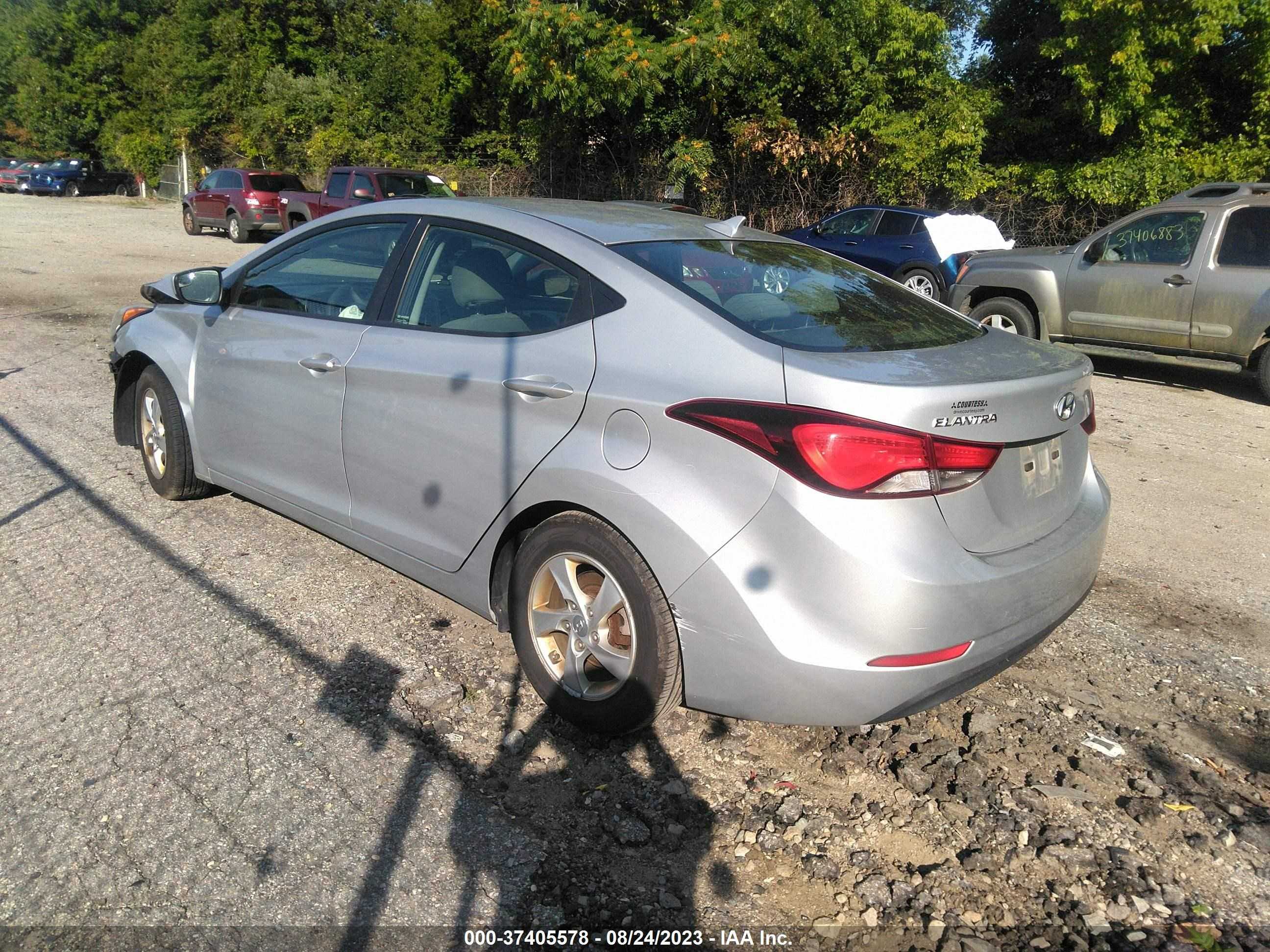 Photo 2 VIN: 5NPDH4AE8EH519254 - HYUNDAI ELANTRA 