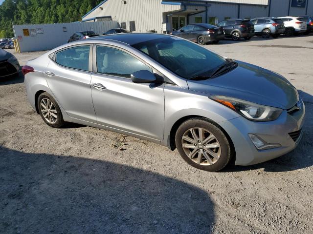 Photo 3 VIN: 5NPDH4AE8FH557620 - HYUNDAI ELANTRA 