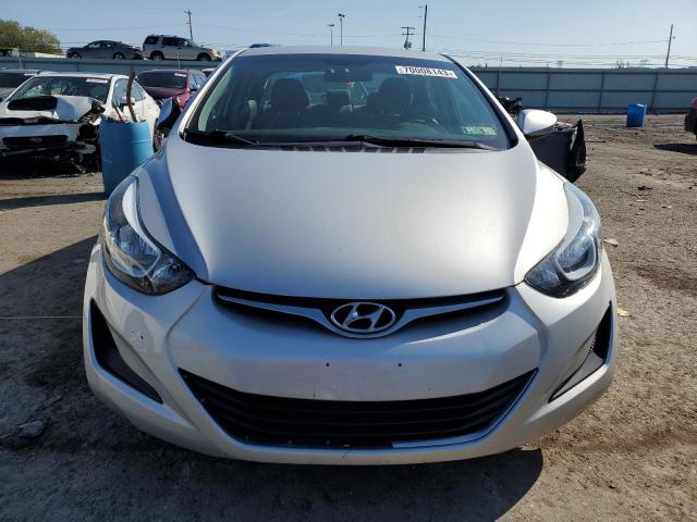 Photo 4 VIN: 5NPDH4AE8FH564261 - HYUNDAI ELANTRA SE 