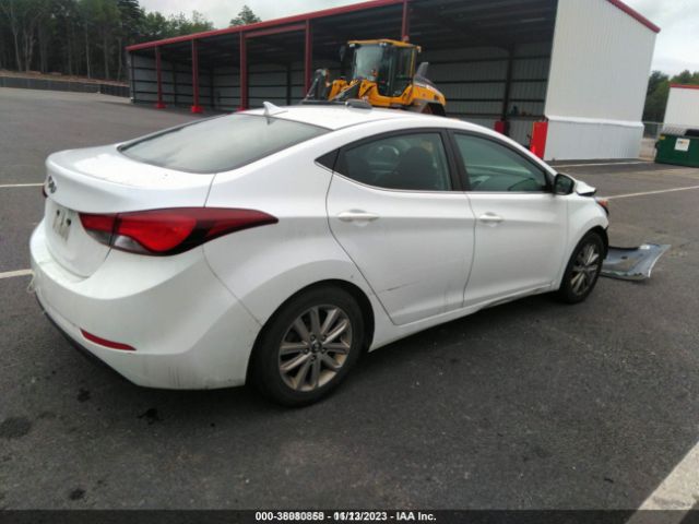 Photo 3 VIN: 5NPDH4AE8FH582064 - HYUNDAI ELANTRA 