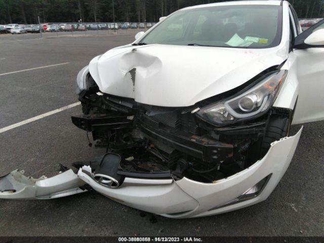 Photo 5 VIN: 5NPDH4AE8FH582064 - HYUNDAI ELANTRA 