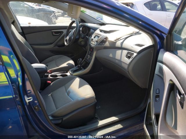 Photo 4 VIN: 5NPDH4AE8FH588365 - HYUNDAI ELANTRA 