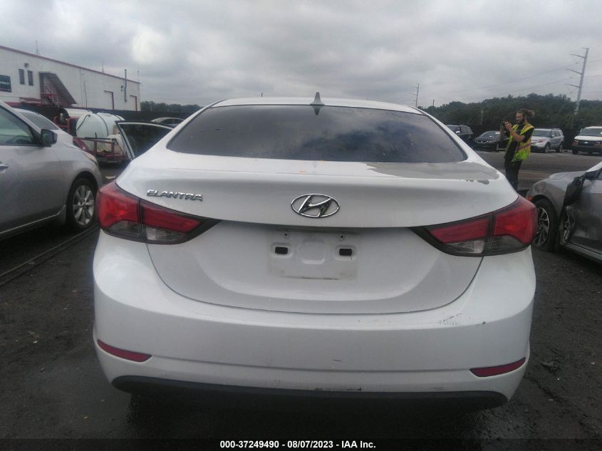 Photo 15 VIN: 5NPDH4AE8FH590293 - HYUNDAI ELANTRA 