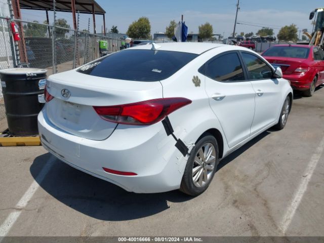 Photo 3 VIN: 5NPDH4AE8FH590925 - HYUNDAI ELANTRA 