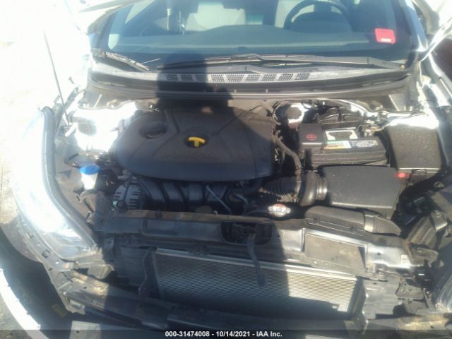 Photo 9 VIN: 5NPDH4AE8FH596319 - HYUNDAI ELANTRA 