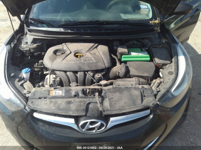 Photo 9 VIN: 5NPDH4AE8FH598216 - HYUNDAI ELANTRA 