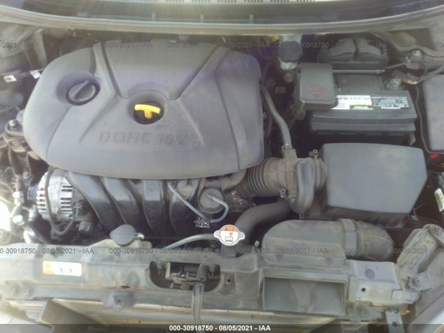 Photo 9 VIN: 5NPDH4AE8FH600692 - HYUNDAI ELANTRA 