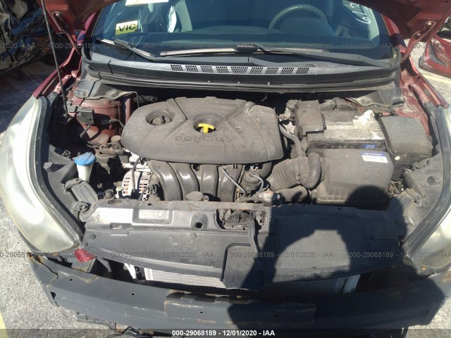 Photo 9 VIN: 5NPDH4AE8FH613037 - HYUNDAI ELANTRA 