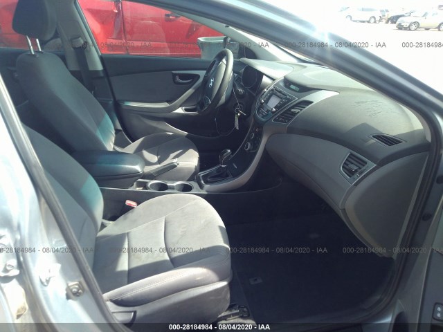 Photo 4 VIN: 5NPDH4AE8FH641002 - HYUNDAI ELANTRA 